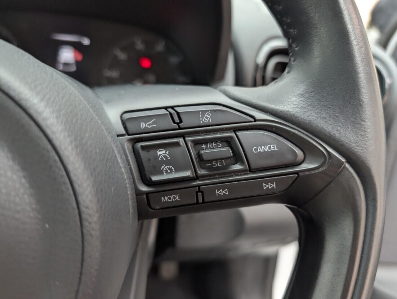 Used Toyota Yaris 2023 for sale - 76422600: Photo 20