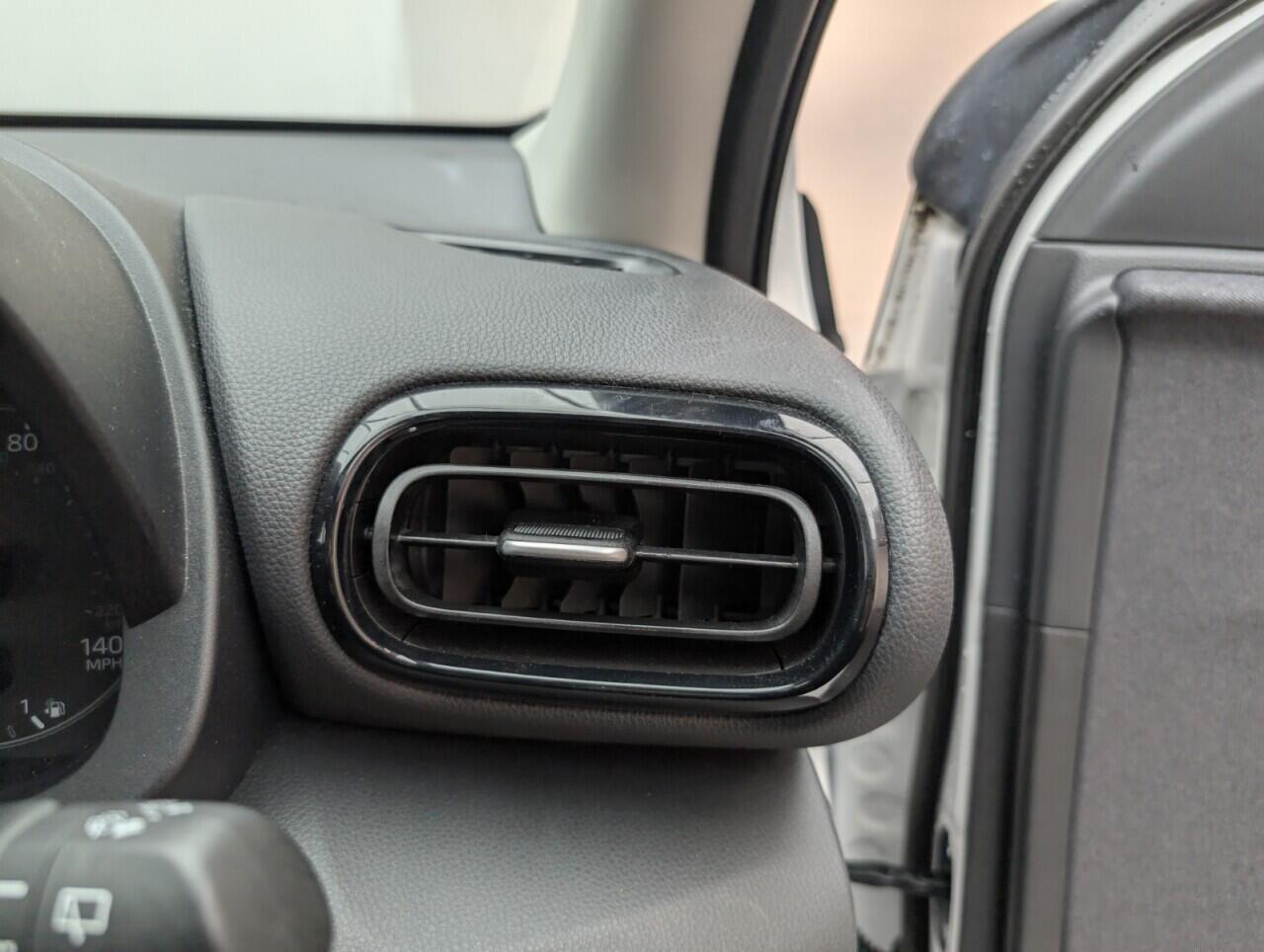 Used Toyota Yaris 2023 for sale - 76422600: Photo 21