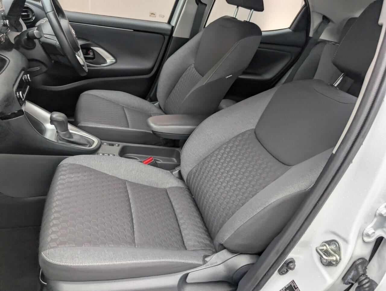 Used Toyota Yaris 2023 for sale - 76422600: Photo 28