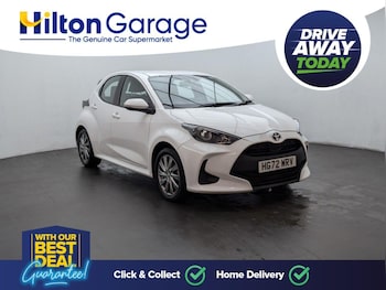 Used Toyota Yaris 2023 for sale - 76422600: Photo