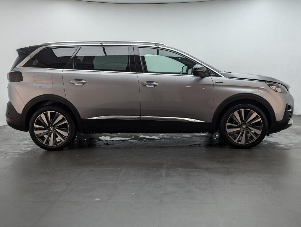 Used Peugeot 5008 2019 for sale - 76422752: Photo 9