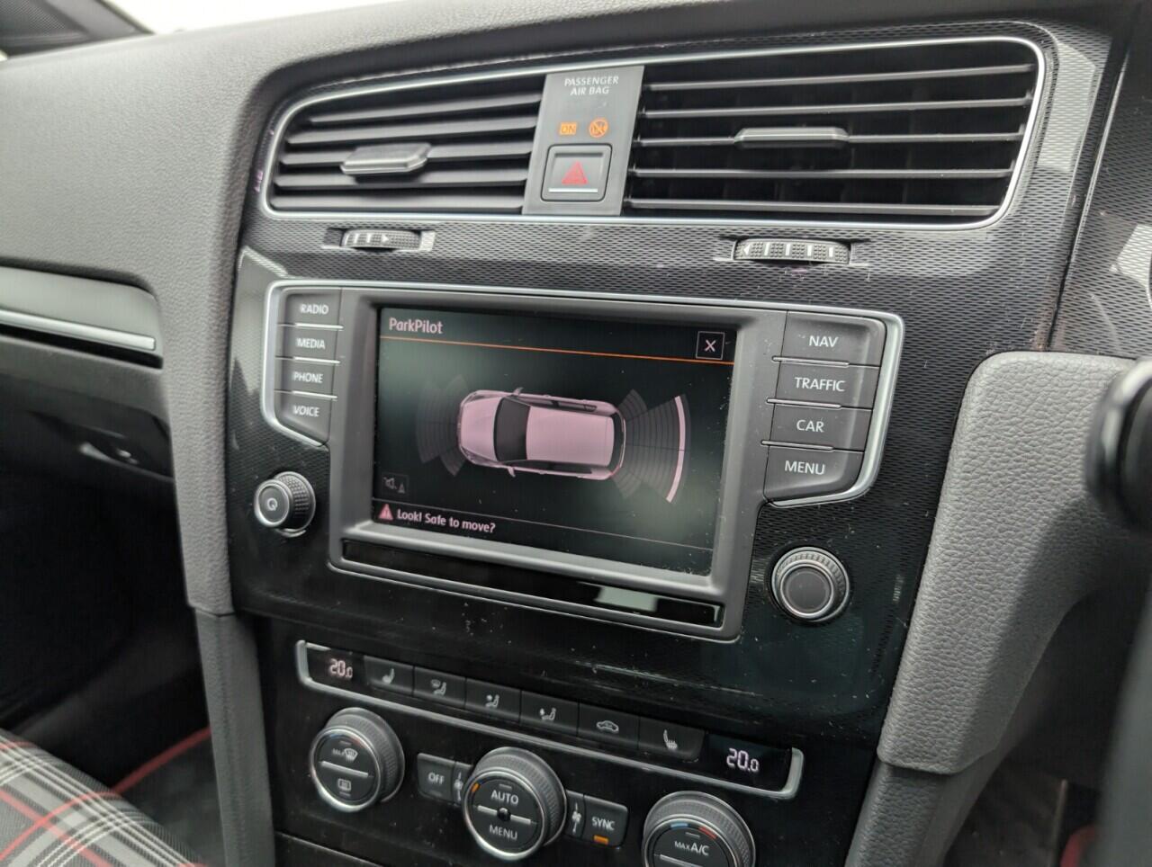 Used Volkswagen Golf 2016 for sale - 76424800: Photo 15