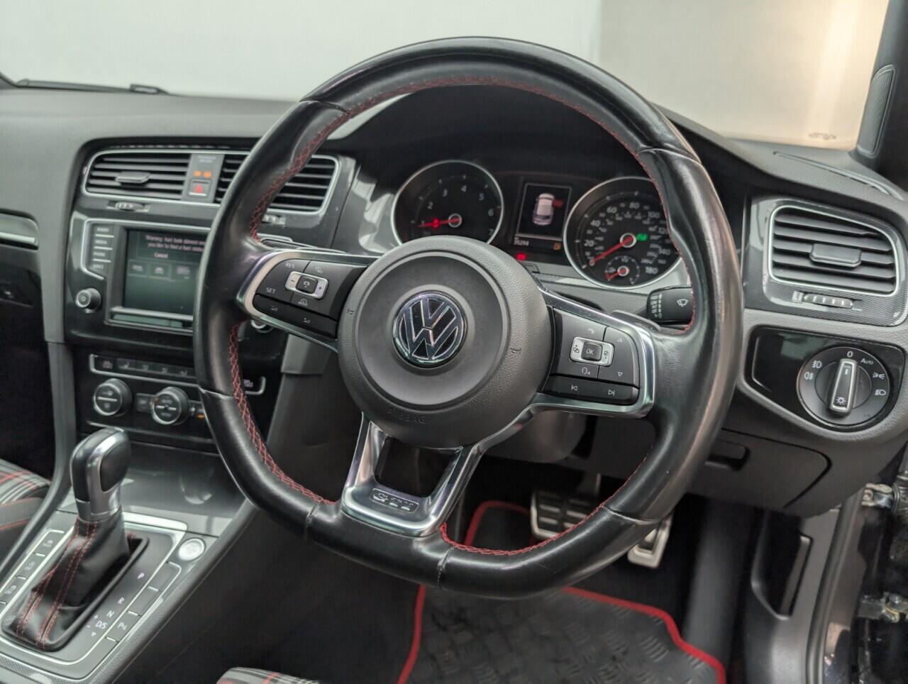 Used Volkswagen Golf 2016 for sale - 76424800: Photo 23