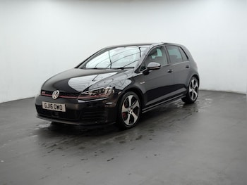Used Volkswagen Golf 2016 for sale - 76424800: Photo