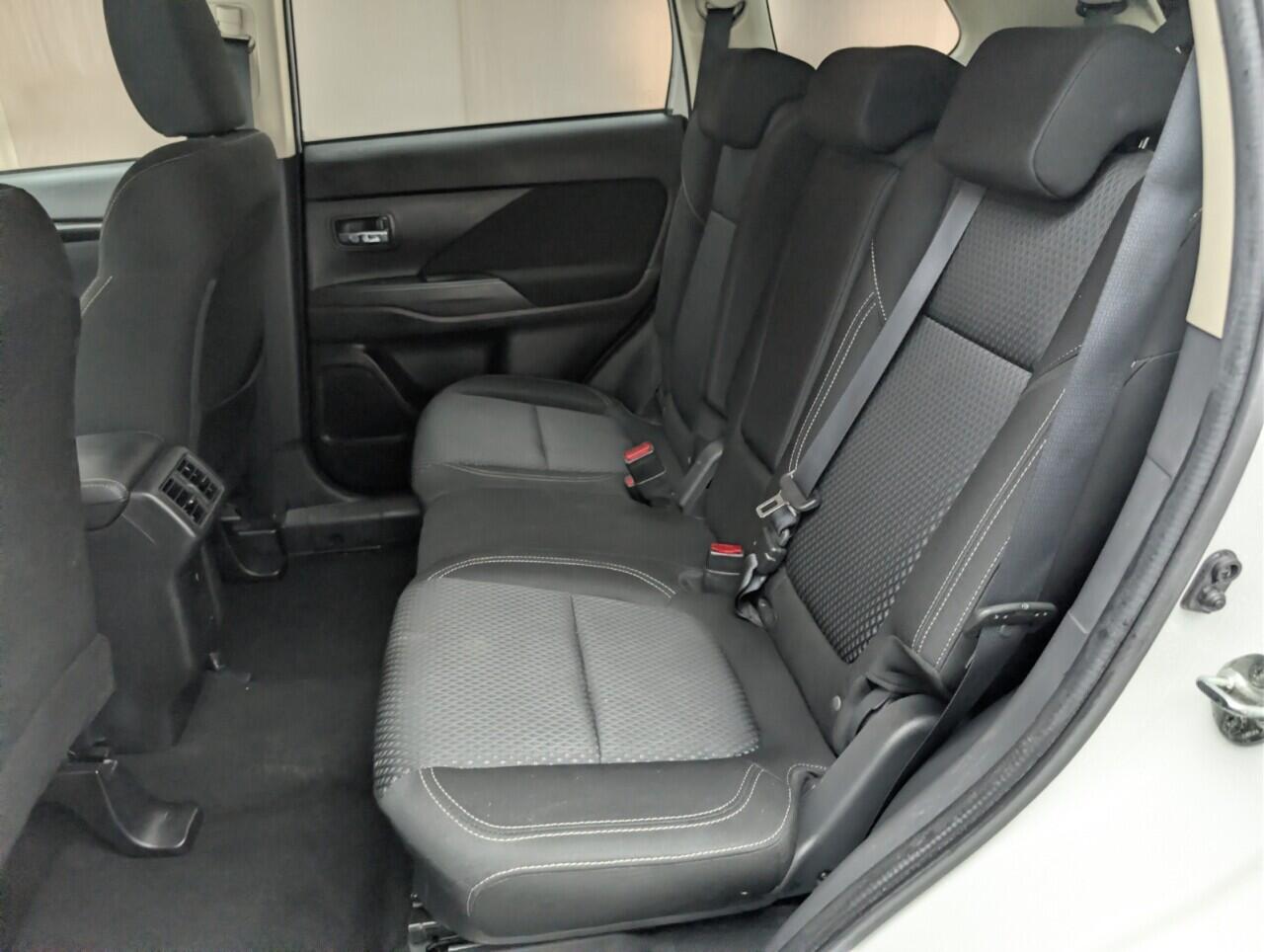 Used Mitsubishi Outlander 2019 for sale - 76658177: Photo 24