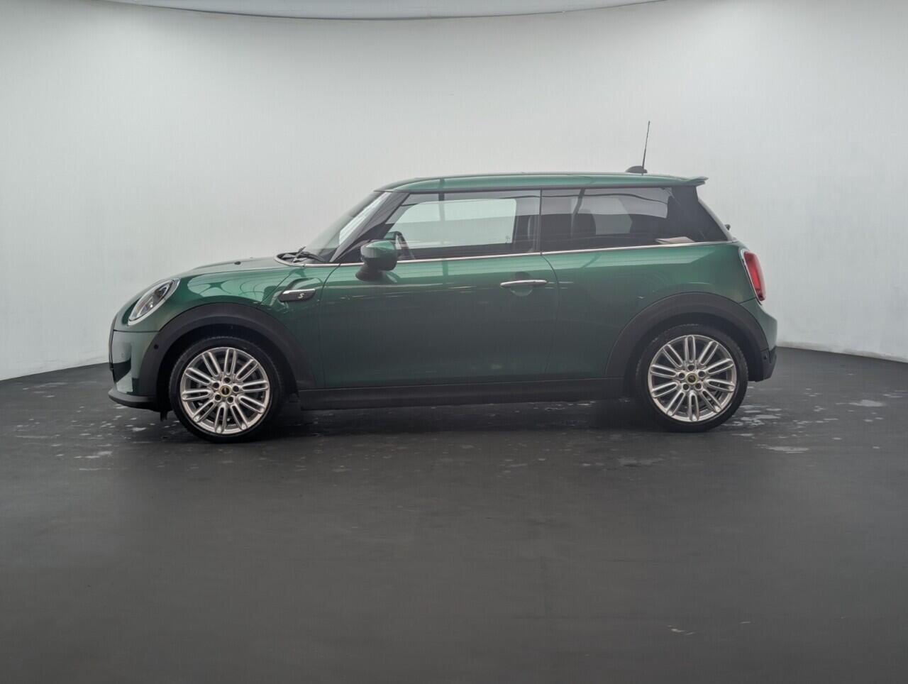 Used MINI Electric Hatch 2021 for sale - 76422751: Photo 5