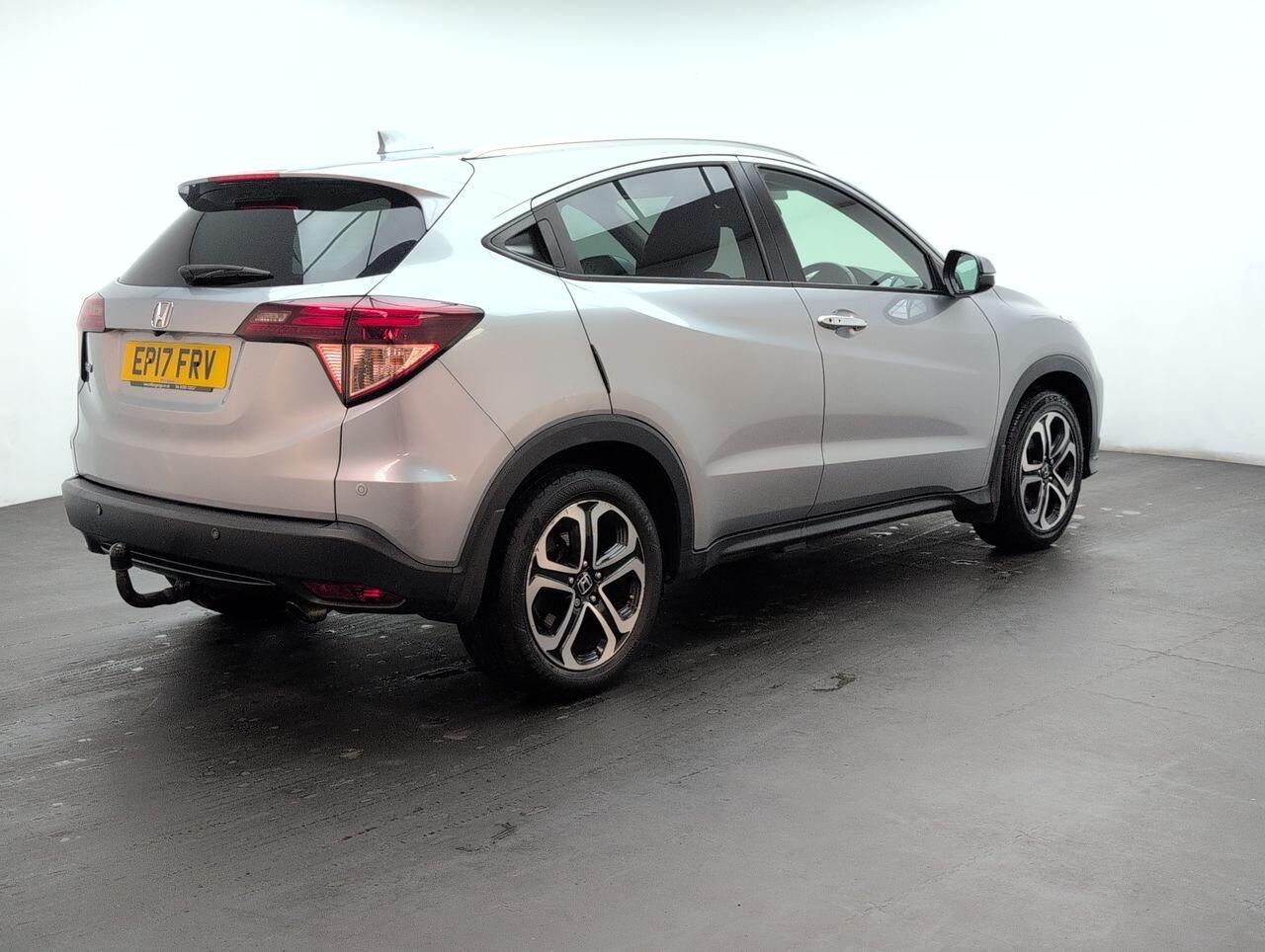 Used Honda HR-V 2017 for sale - 76422944: Photo 8