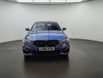 Used BMW 3 Series 2019 for sale - 76423220: Photo