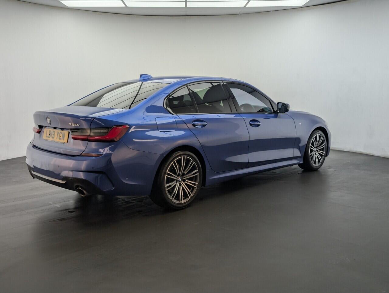 Used BMW 3 Series 2019 for sale - 76423220: Photo 8
