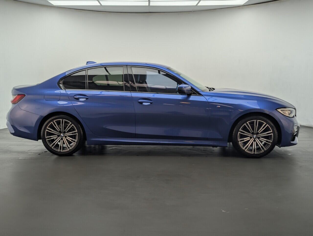 Used BMW 3 Series 2019 for sale - 76423220: Photo 9