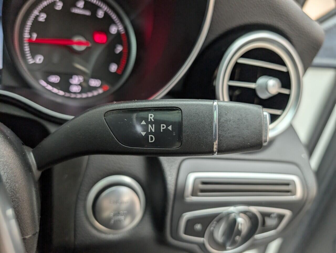 Used Mercedes-Benz GLC 2019 for sale - 76424258: Photo 16