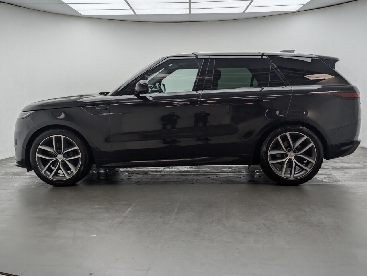 Used Land Rover Range Rover Sport 2023 for sale - 77625036: Photo 4