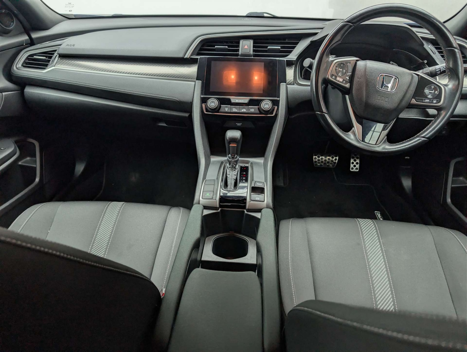 Used Honda Civic 2018 for sale - 78169354: Photo 27