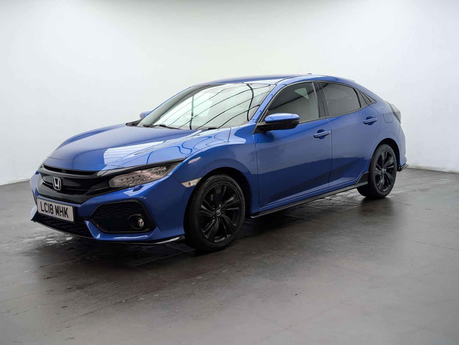 Used Honda Civic 2018 for sale - 78169354: Photo 5