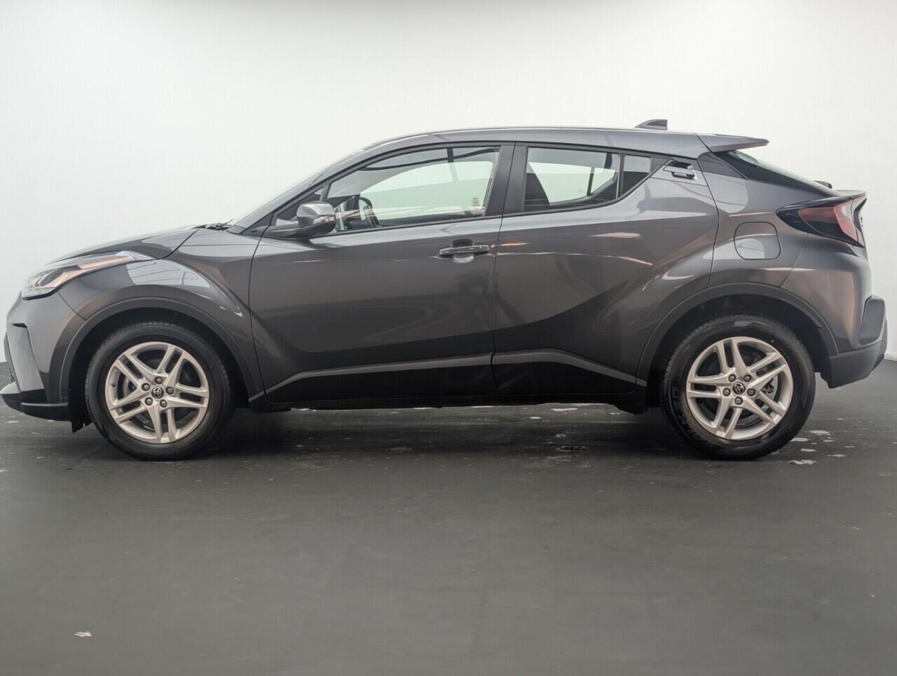 Used Toyota C-HR 2022 for sale - 76424726: Photo 5