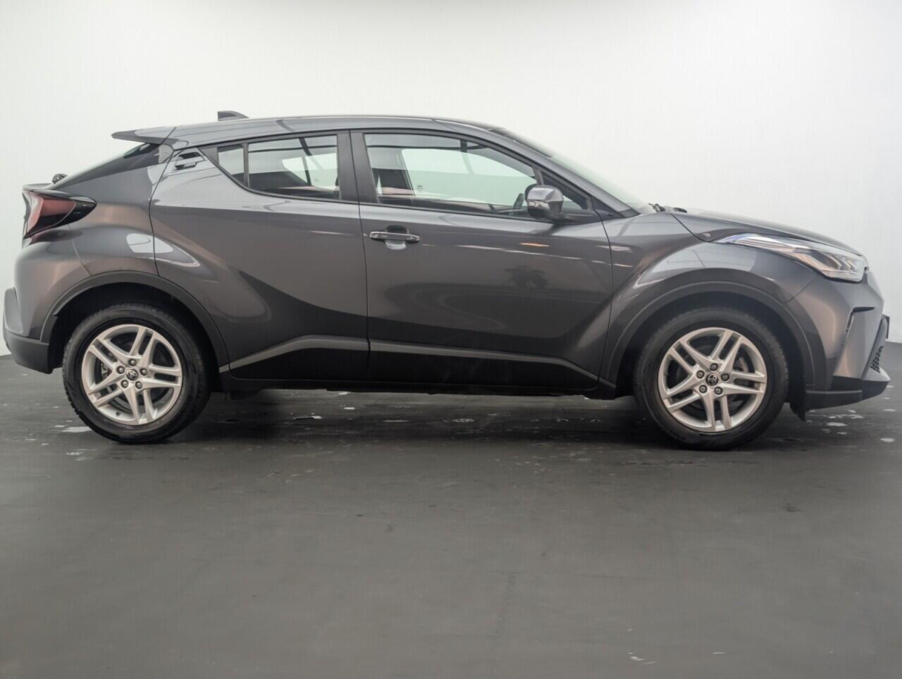 Used Toyota C-HR 2022 for sale - 76424726: Photo 9