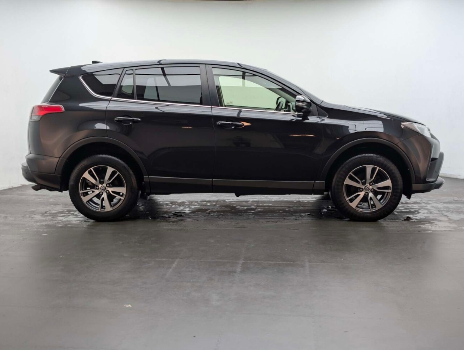 Used Toyota RAV4 2016 for sale - 77766893: Photo 11