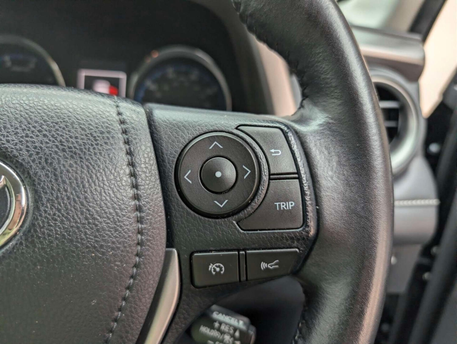 Used Toyota RAV4 2016 for sale - 77766893: Photo 21