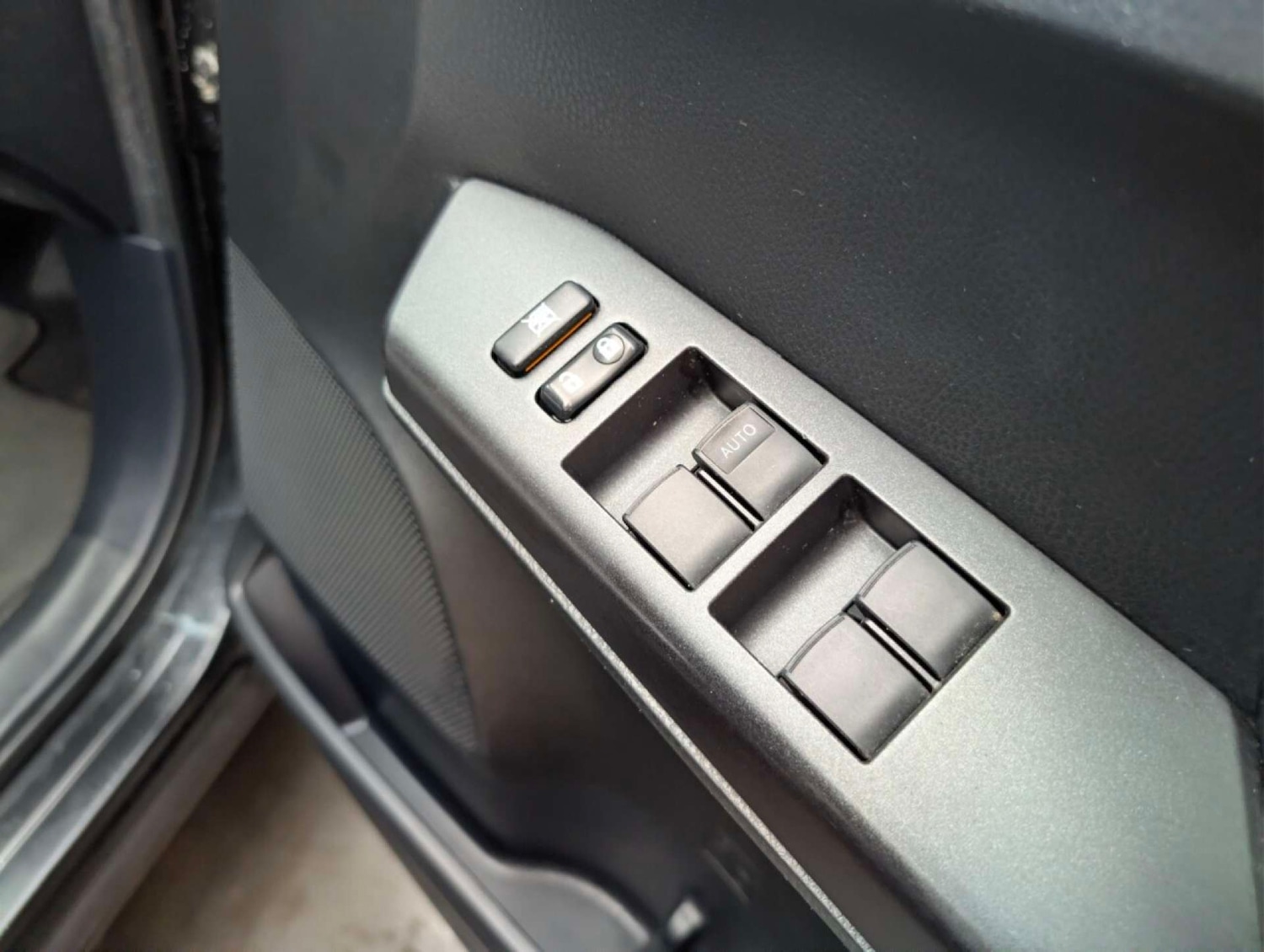 Used Toyota RAV4 2016 for sale - 77766893: Photo 23