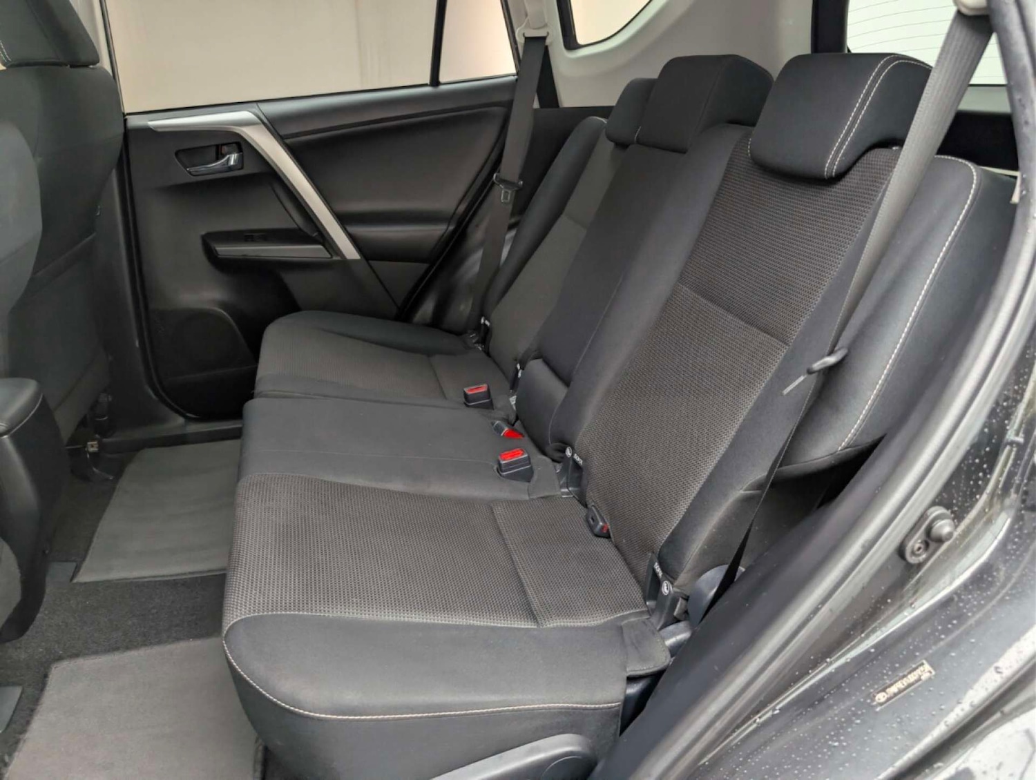 Used Toyota RAV4 2016 for sale - 77766893: Photo 28