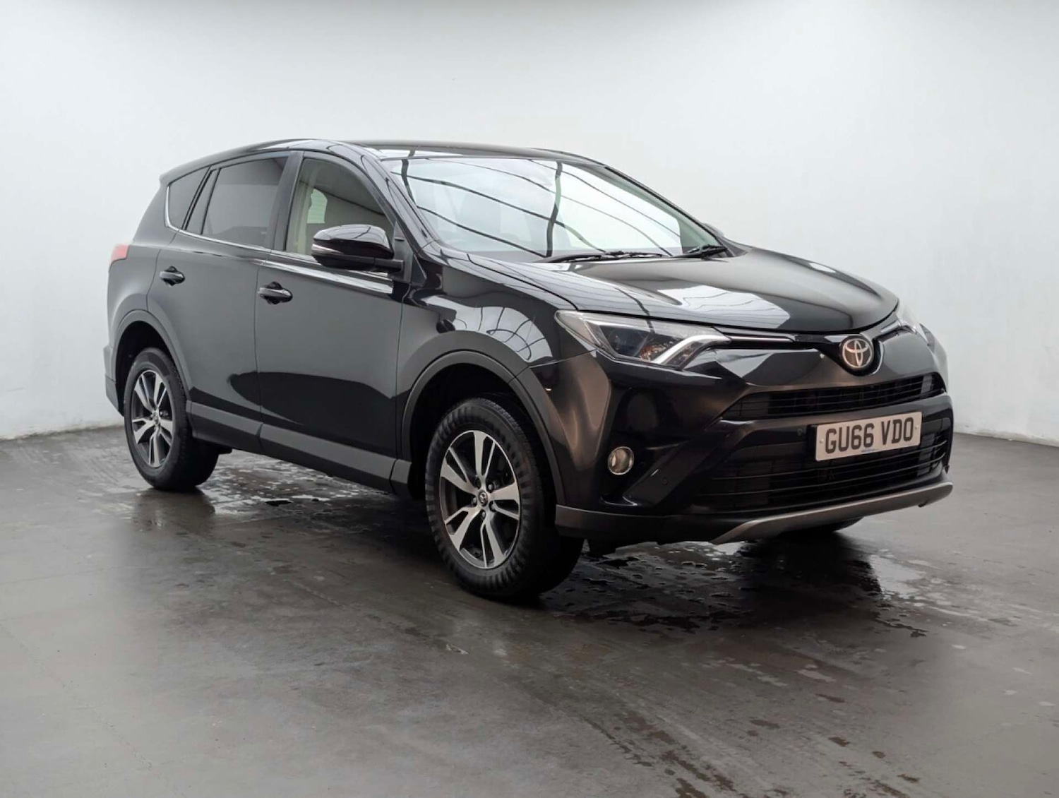 Used Toyota RAV4 2016 for sale - 77766893: Photo 4