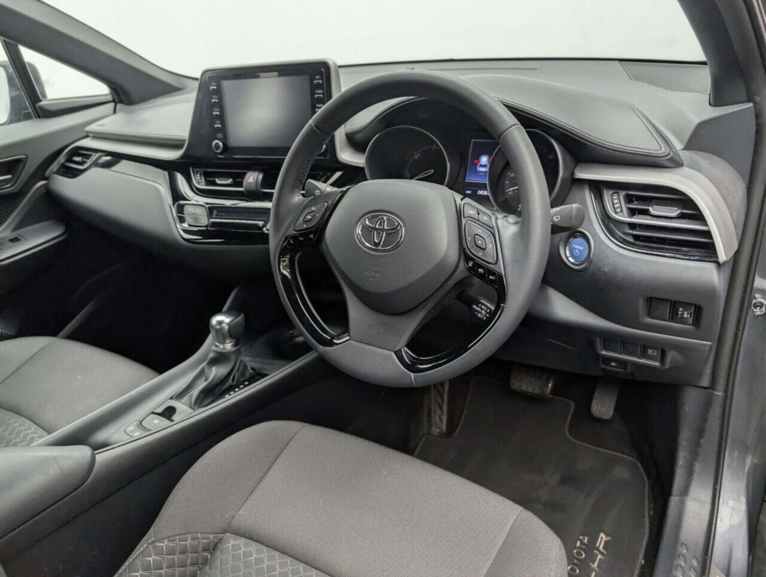 Used Toyota C-HR 2023 for sale - 77714198: Photo 11