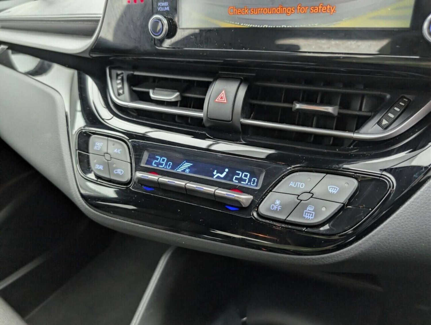 Used Toyota C-HR 2023 for sale - 77714198: Photo 16