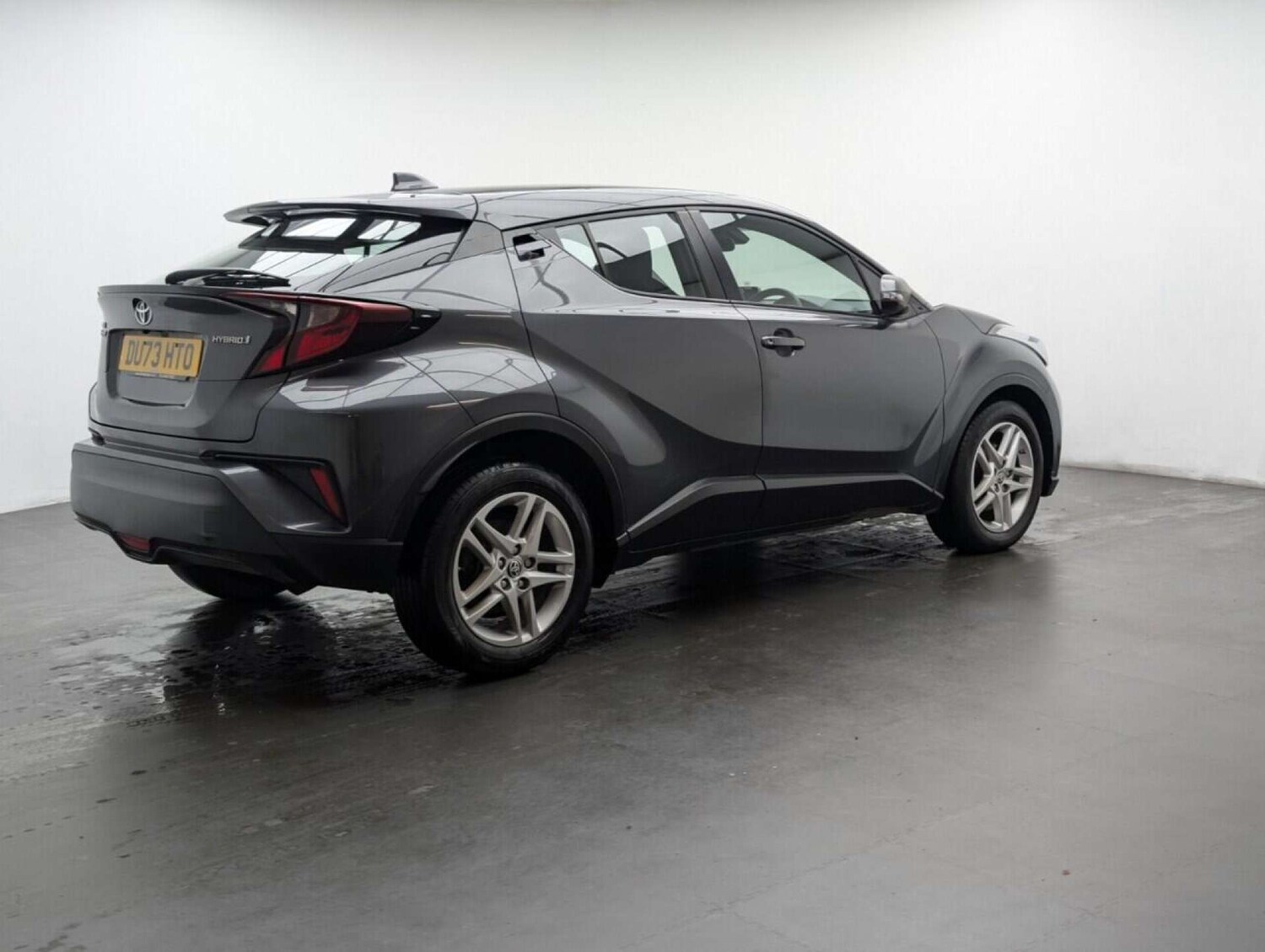 Used Toyota C-HR 2023 for sale - 77714198: Photo 8