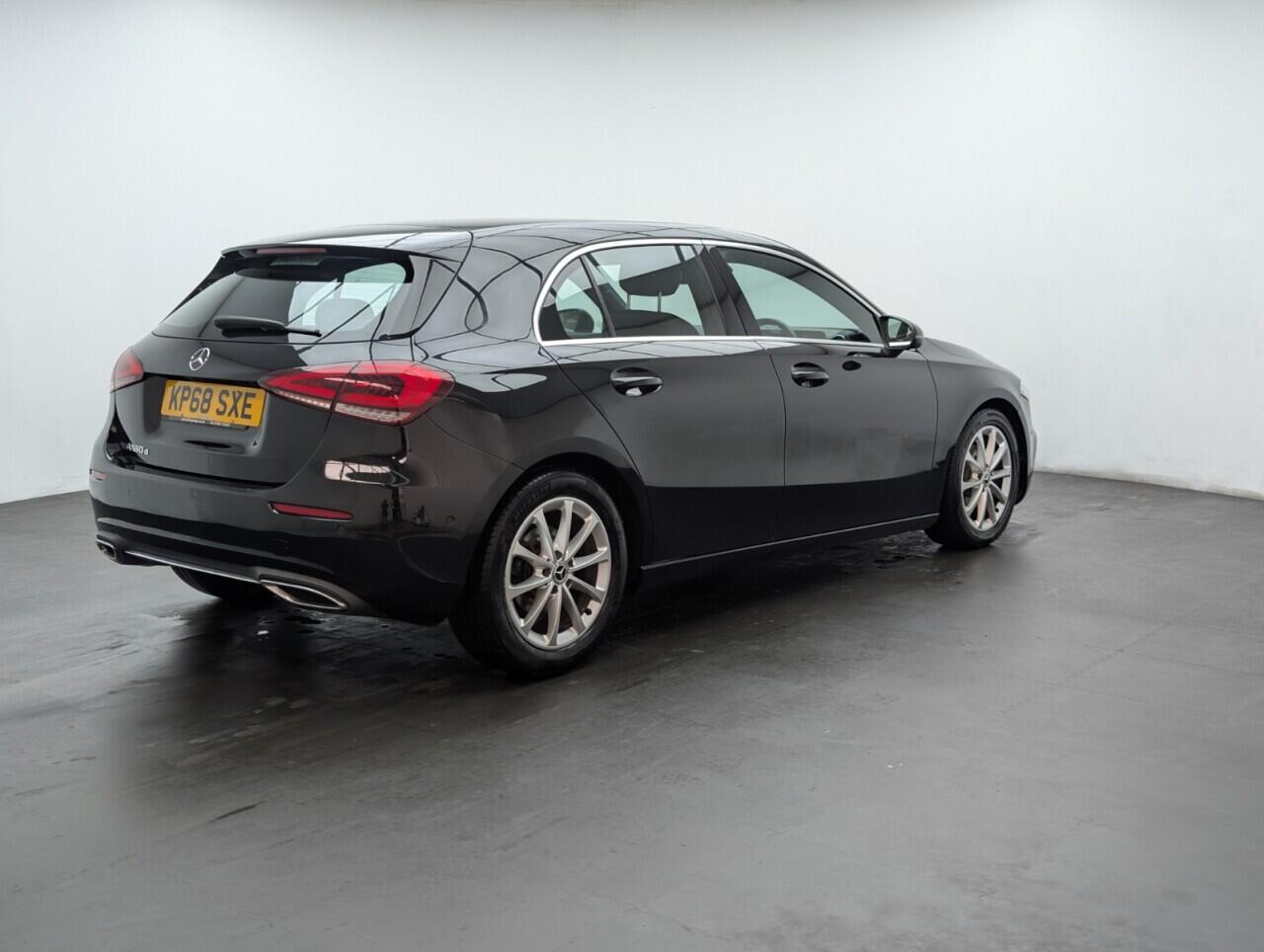 Used Mercedes-Benz A-Class 2018 for sale - 76424811: Photo 8