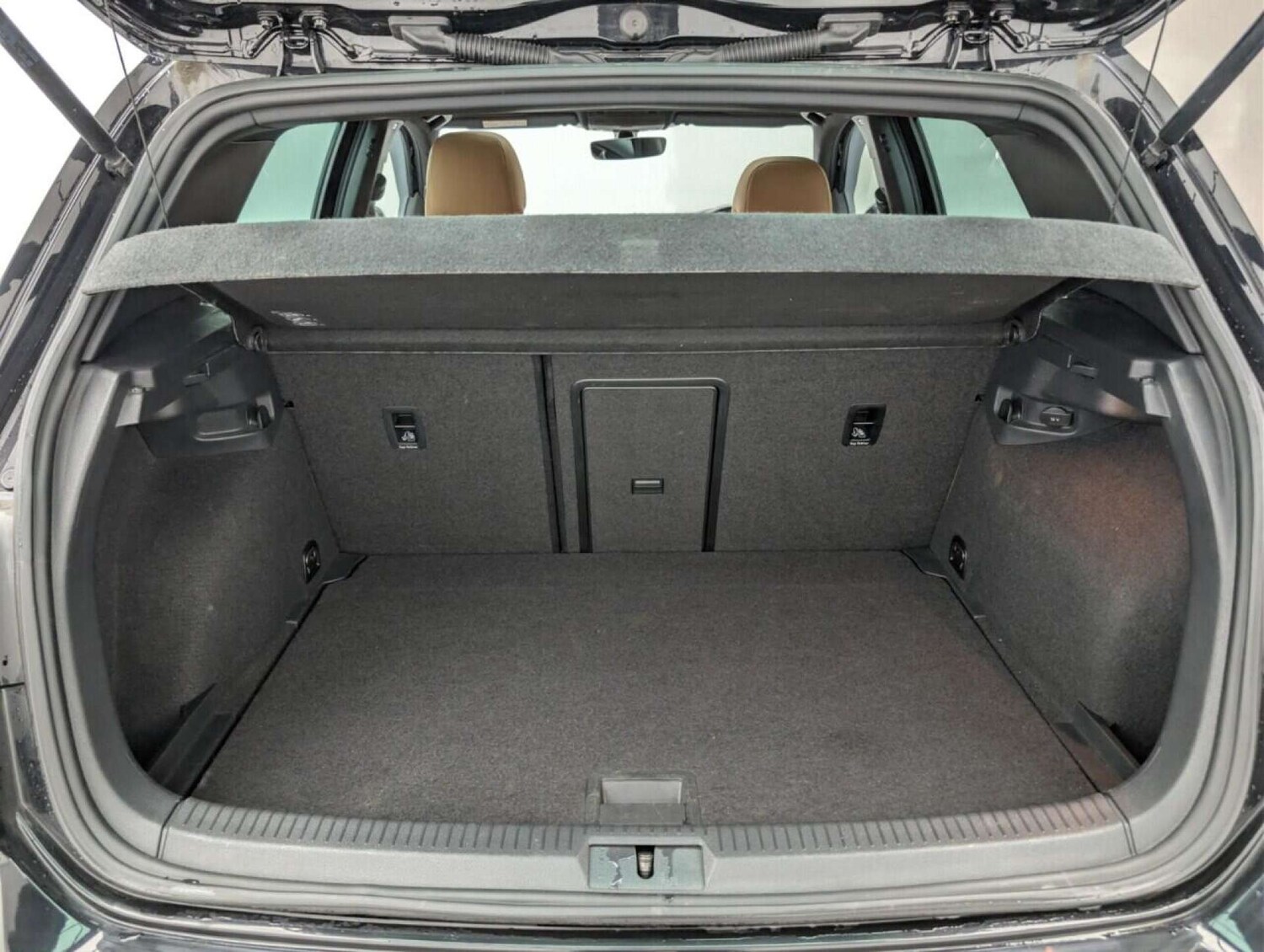 Used Volkswagen Golf 2016 for sale - 77714153: Photo 24