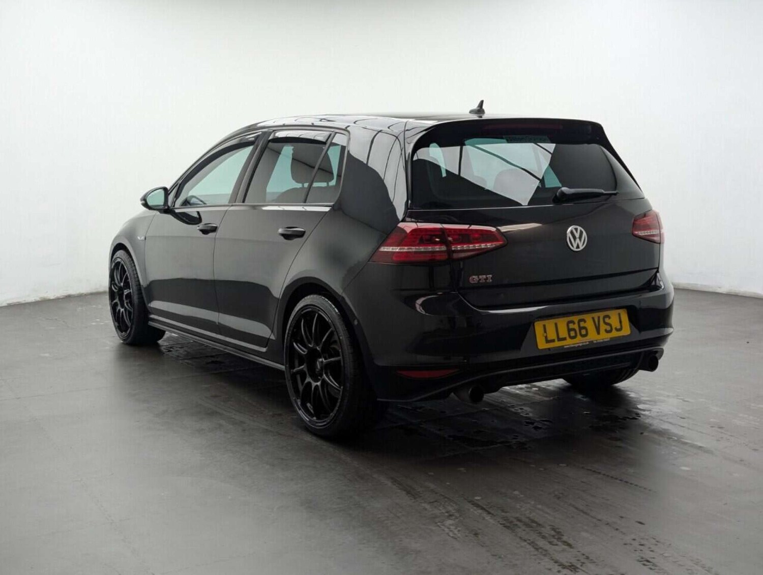 Used Volkswagen Golf 2016 for sale - 77714153: Photo 6