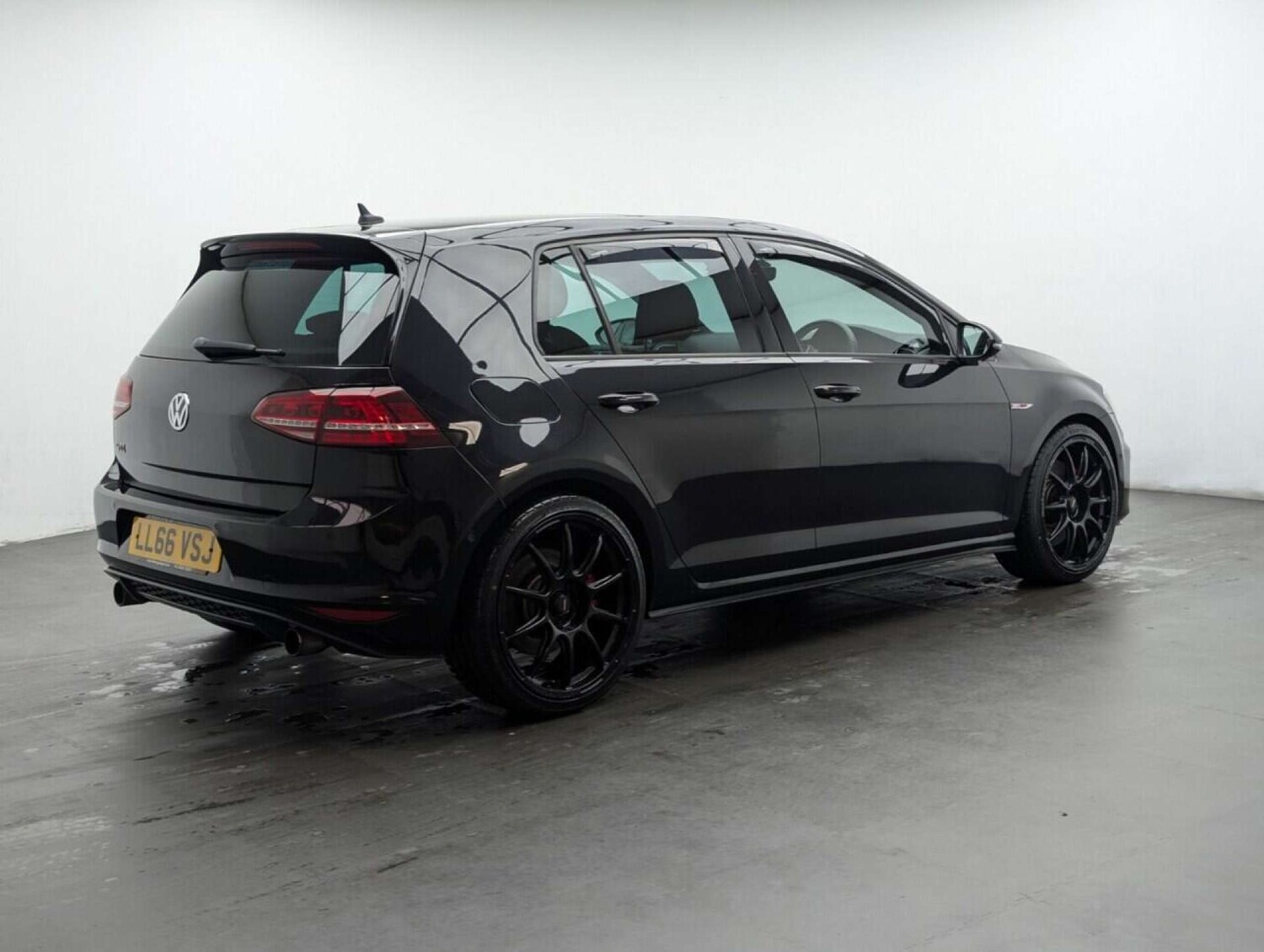 Used Volkswagen Golf 2016 for sale - 77714153: Photo 8