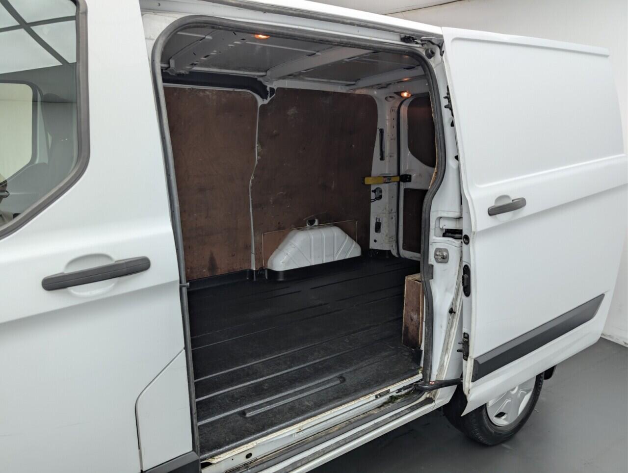 Used Ford Transit Custom 2020 for sale - 76584497: Photo 24