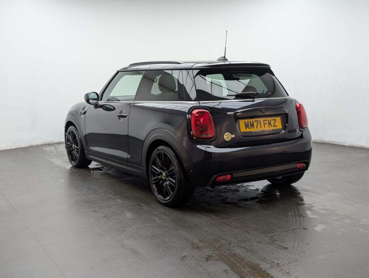 Used MINI Hatch 2021 for sale - 77120185: Photo 6