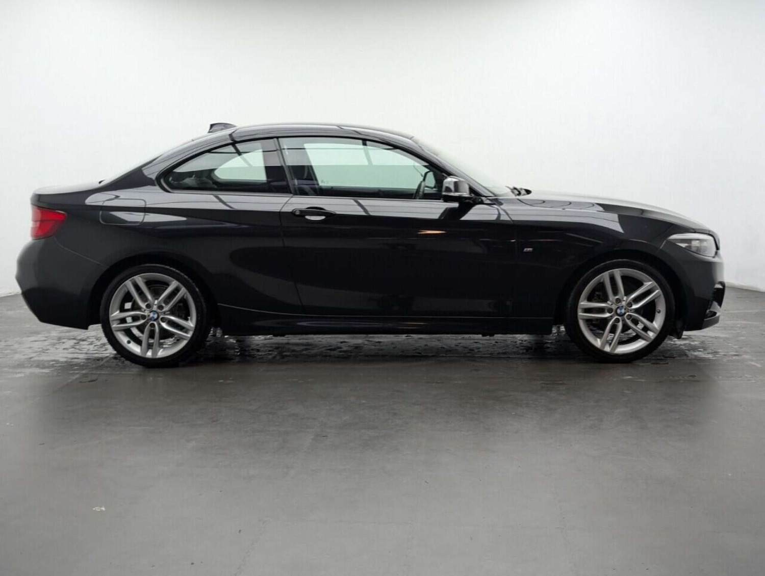 Used BMW 2 Series 2018 for sale - 77714194: Photo 9