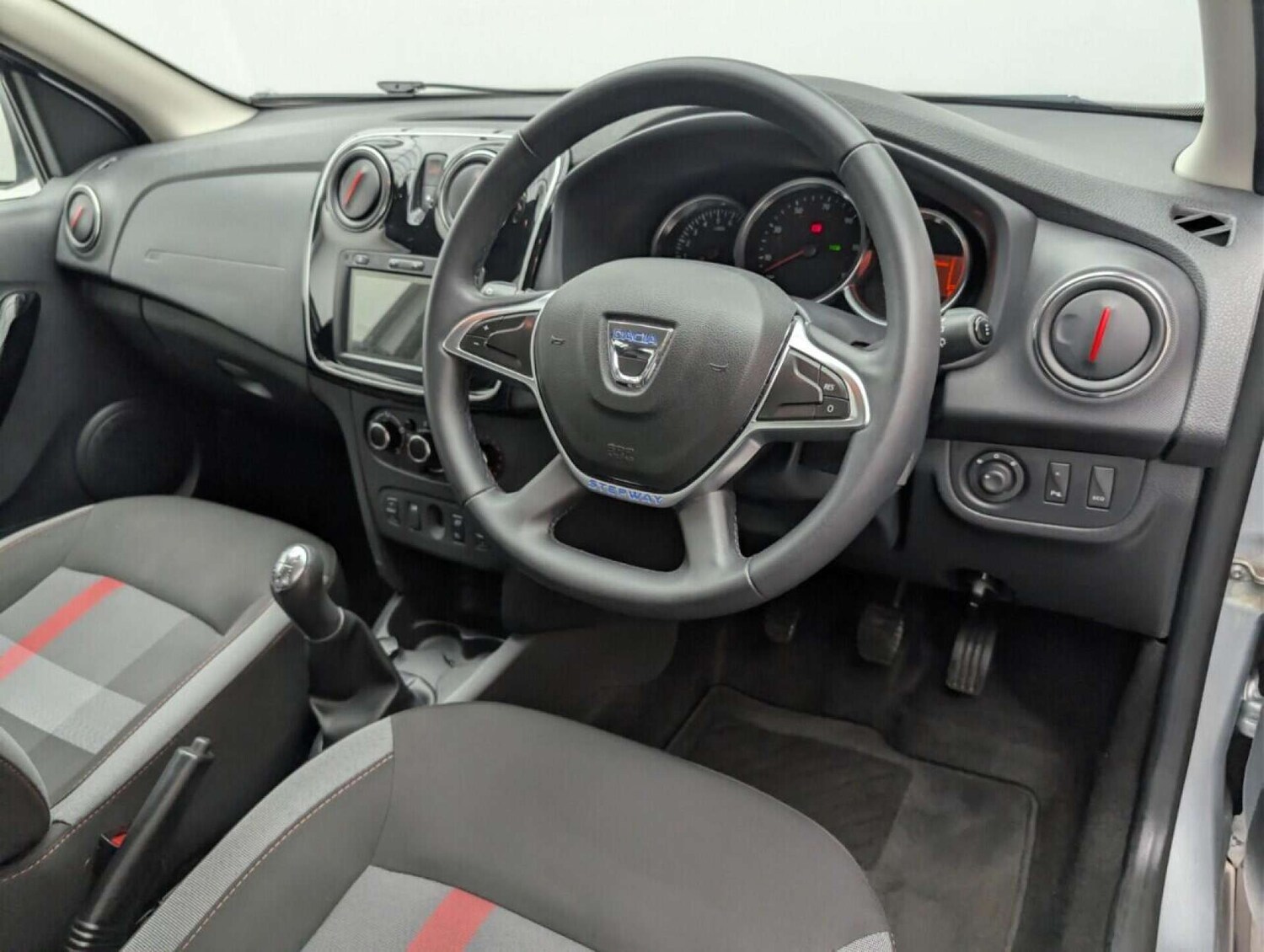 Used Dacia Sandero Stepway 2019 for sale - 77713837: Photo 11