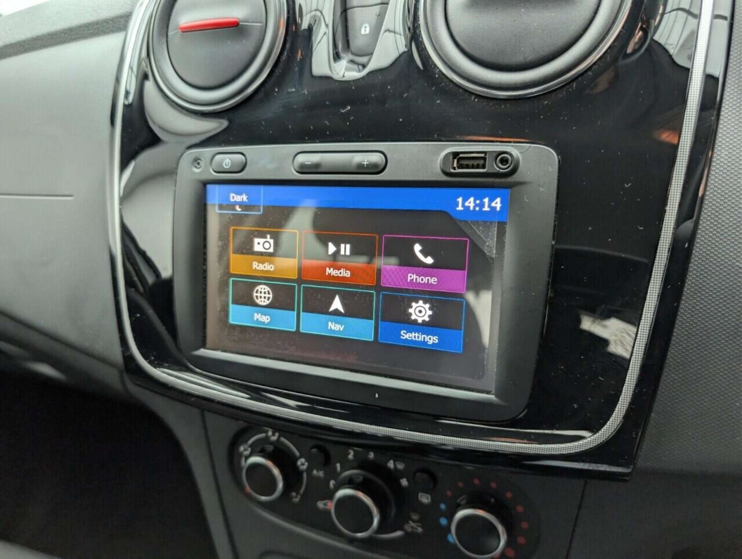 Used Dacia Sandero Stepway 2019 for sale - 77713837: Photo 13