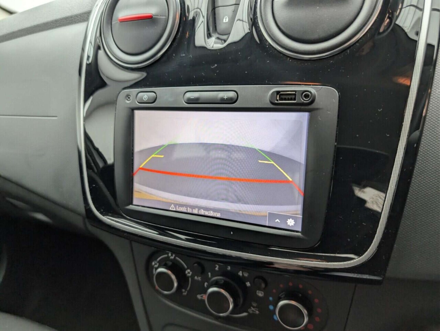 Used Dacia Sandero Stepway 2019 for sale - 77713837: Photo 15