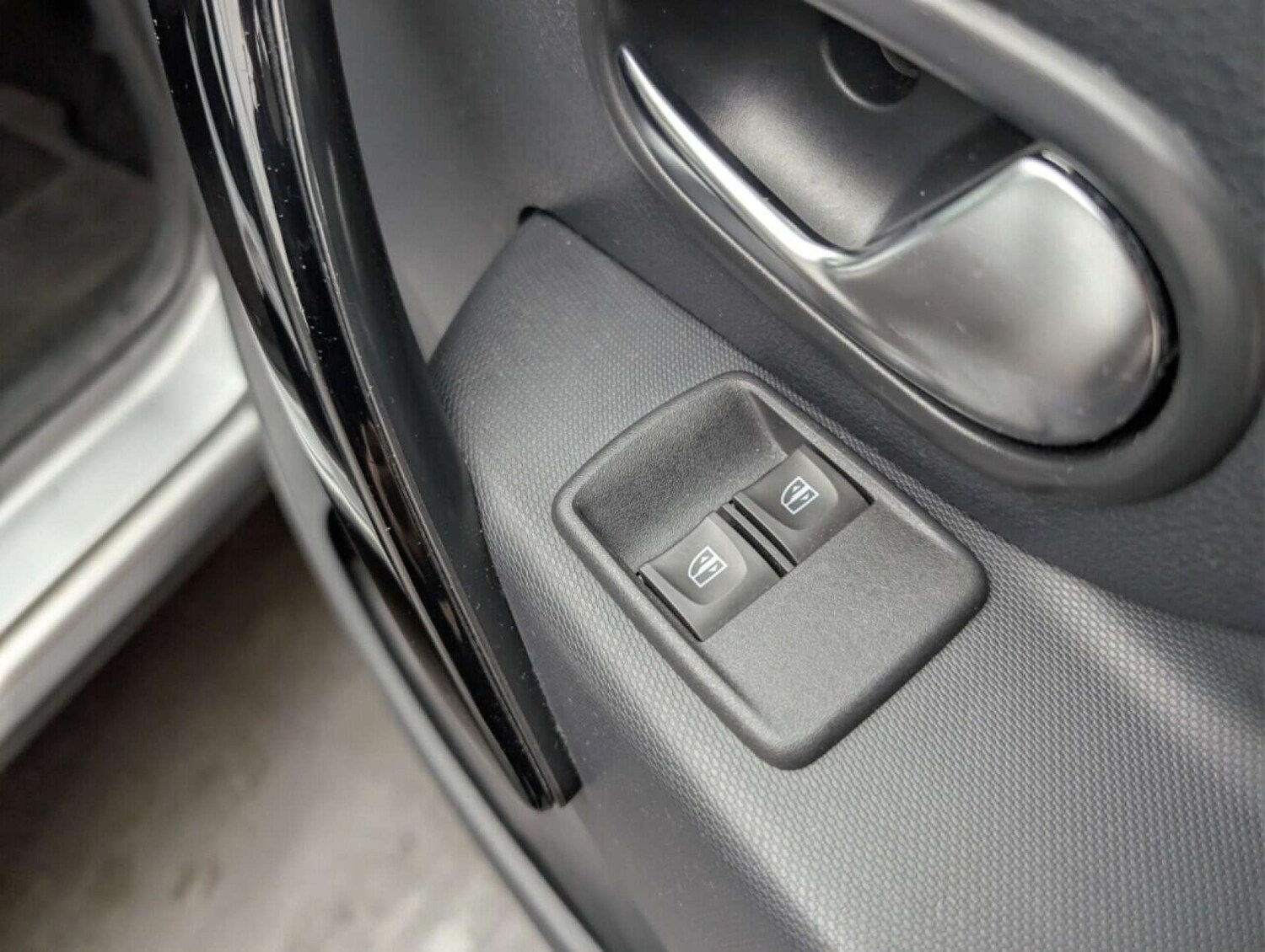 Used Dacia Sandero Stepway 2019 for sale - 77713837: Photo 20