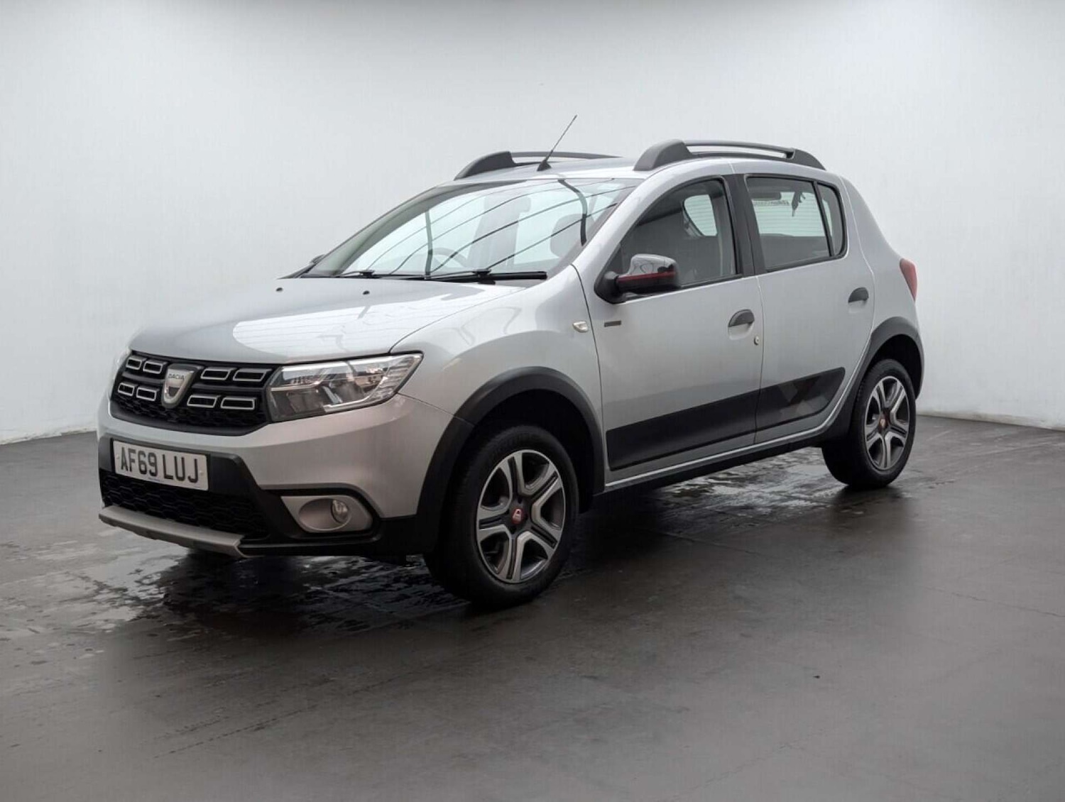 Used Dacia Sandero Stepway 2019 for sale - 77713837: Photo 4