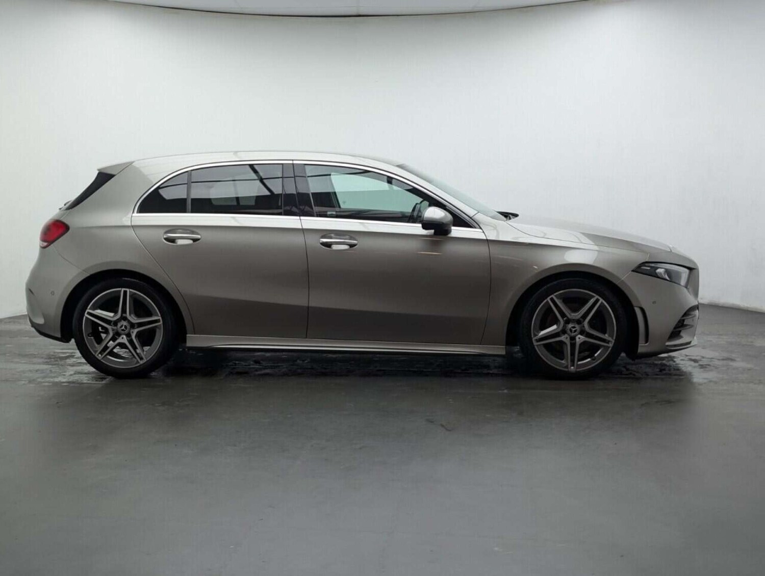 Used Mercedes-Benz A-Class 2019 for sale - 77714898: Photo 9