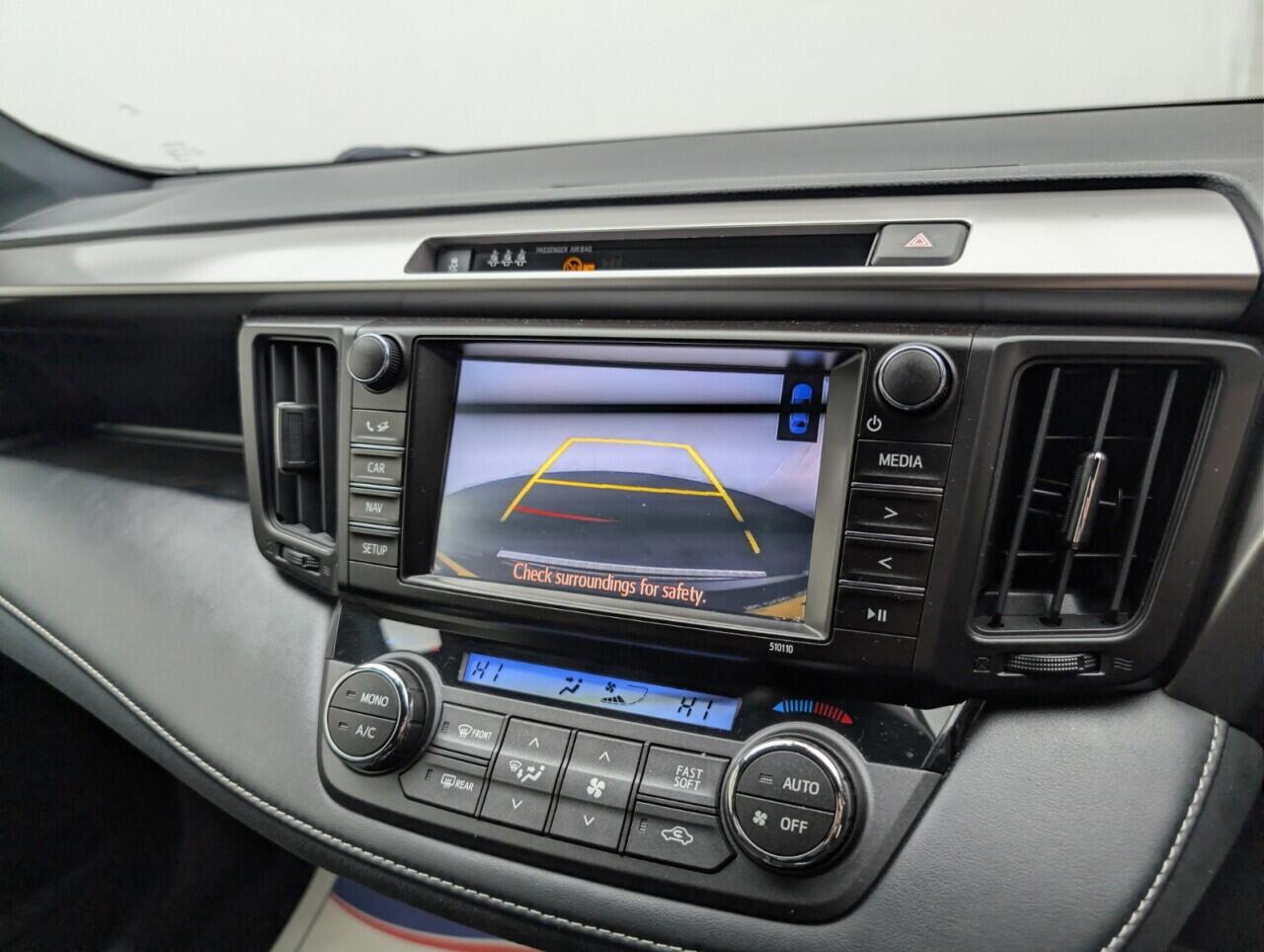 Used Toyota RAV4 2018 for sale - 76659287: Photo 15