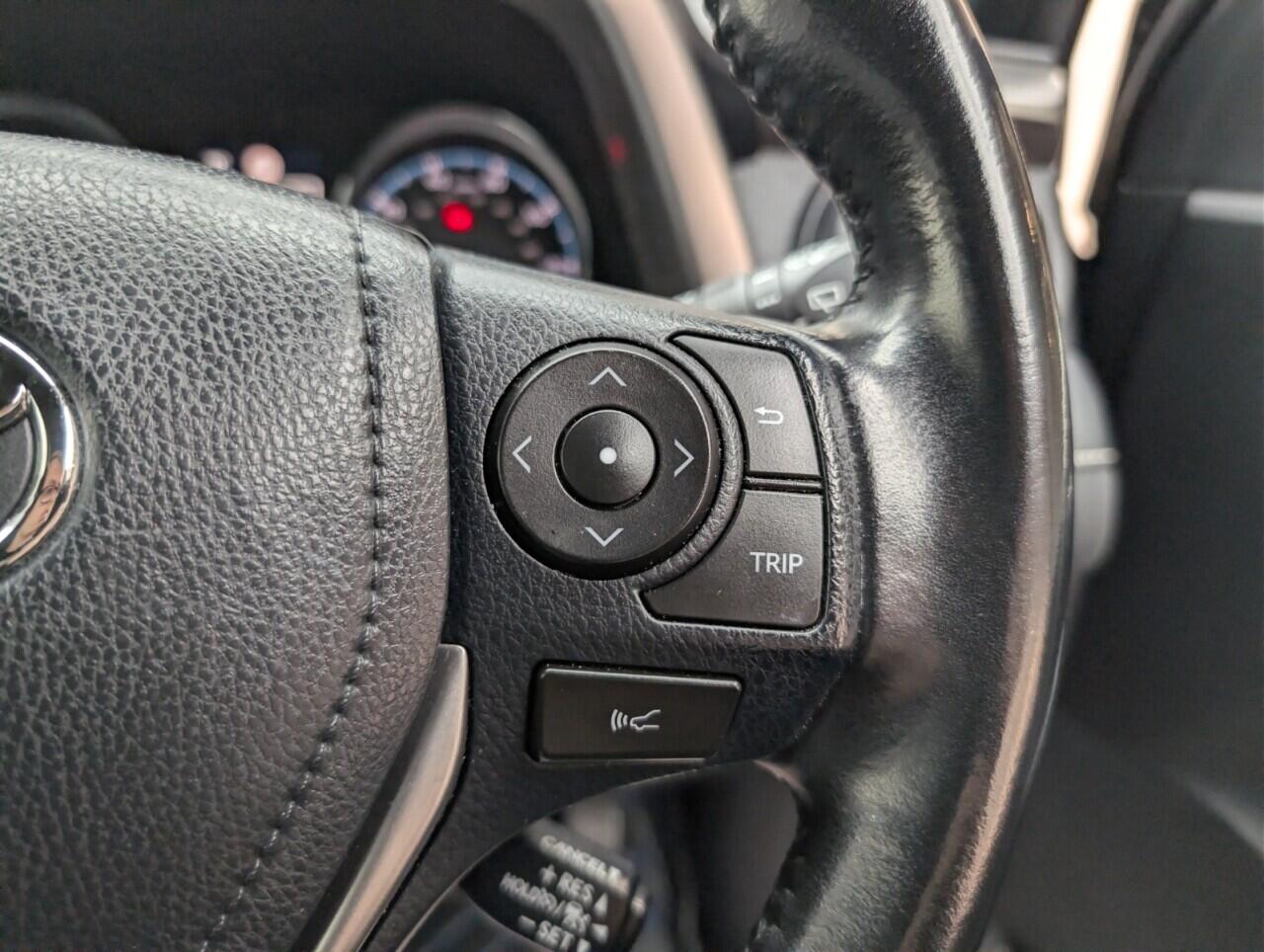 Used Toyota RAV4 2018 for sale - 76659287: Photo 20