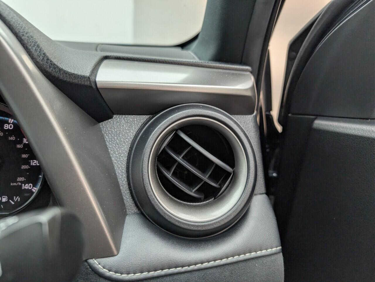 Used Toyota RAV4 2018 for sale - 76659287: Photo 21