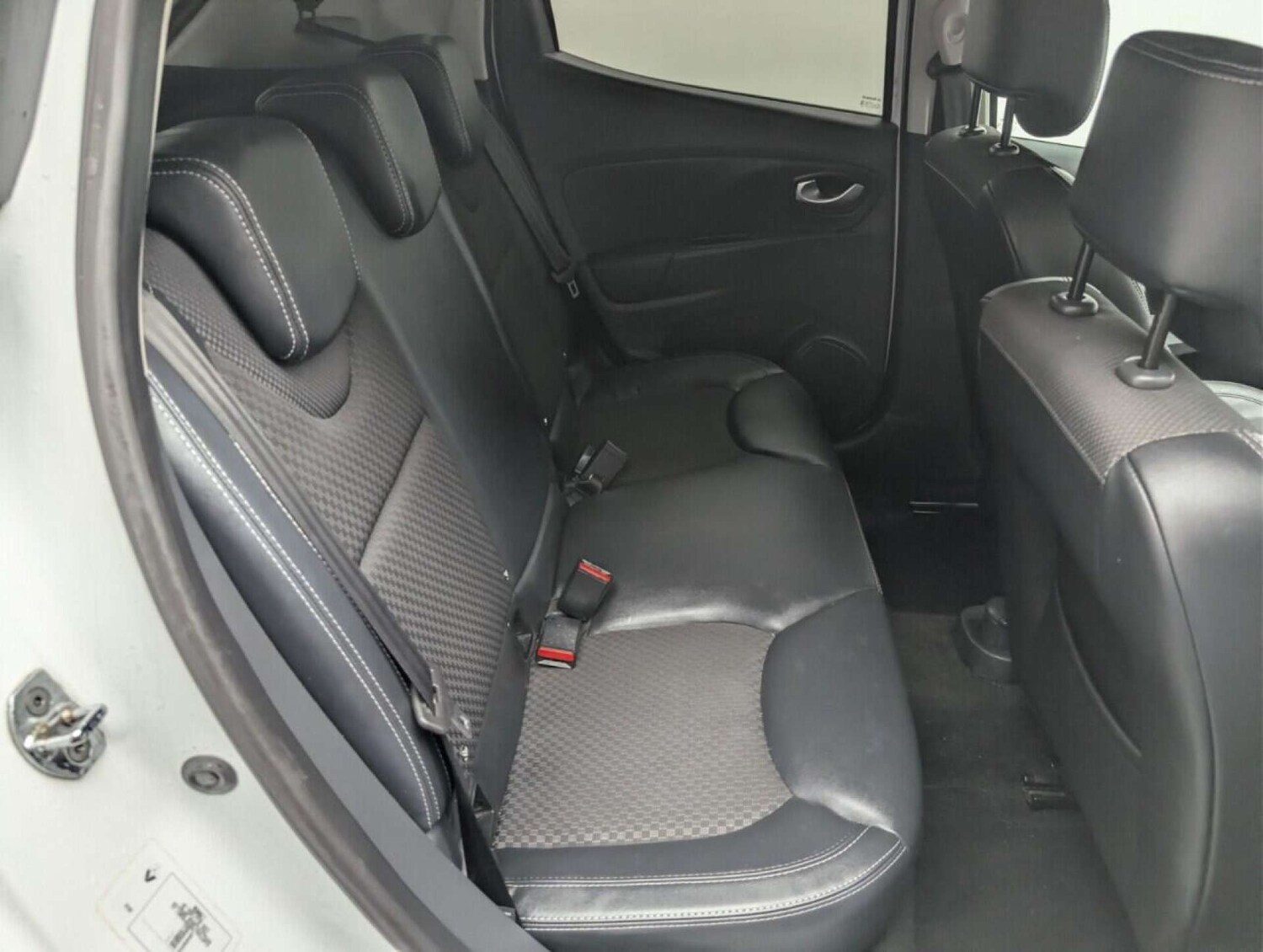 Used Renault Clio 2017 for sale - 77714224: Photo 22