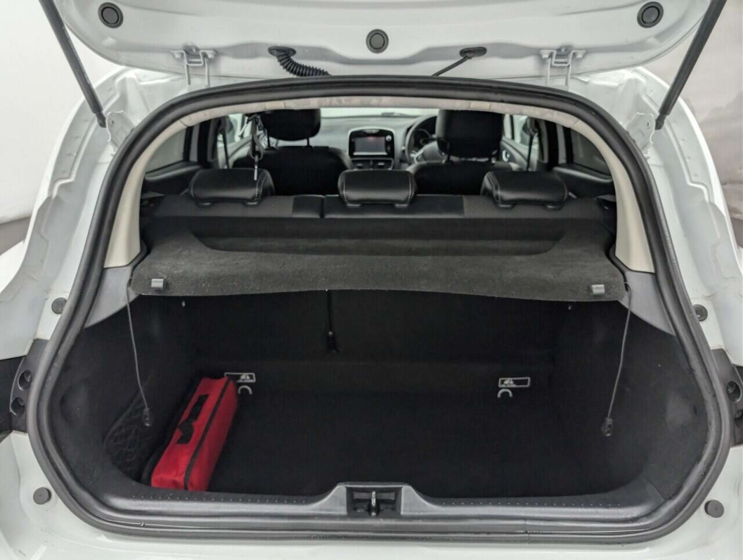 Used Renault Clio 2017 for sale - 77714224: Photo 23