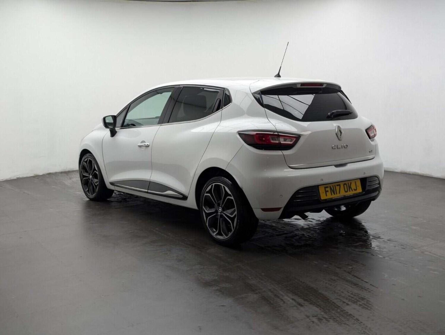 Used Renault Clio 2017 for sale - 77714224: Photo 6