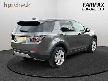 Used Land Rover Discovery Sport 2018 for sale - 75321640: Photo