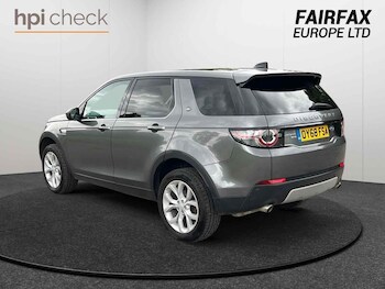 Used Land Rover Discovery Sport 2018 for sale - 75321640: Photo