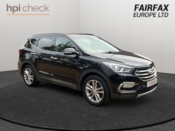 Used Hyundai Santa Fe 2018 for sale - 76477847: Photo